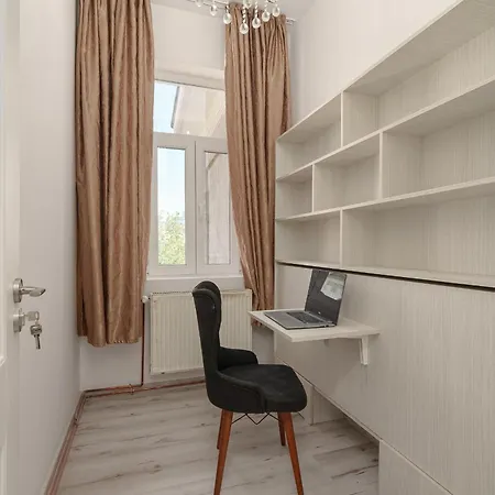 Spacious 3Br Retreat In Central Bucarest Esterno foto