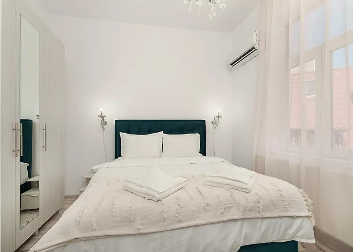 Spacious 3Br Retreat In Central Bucharest
